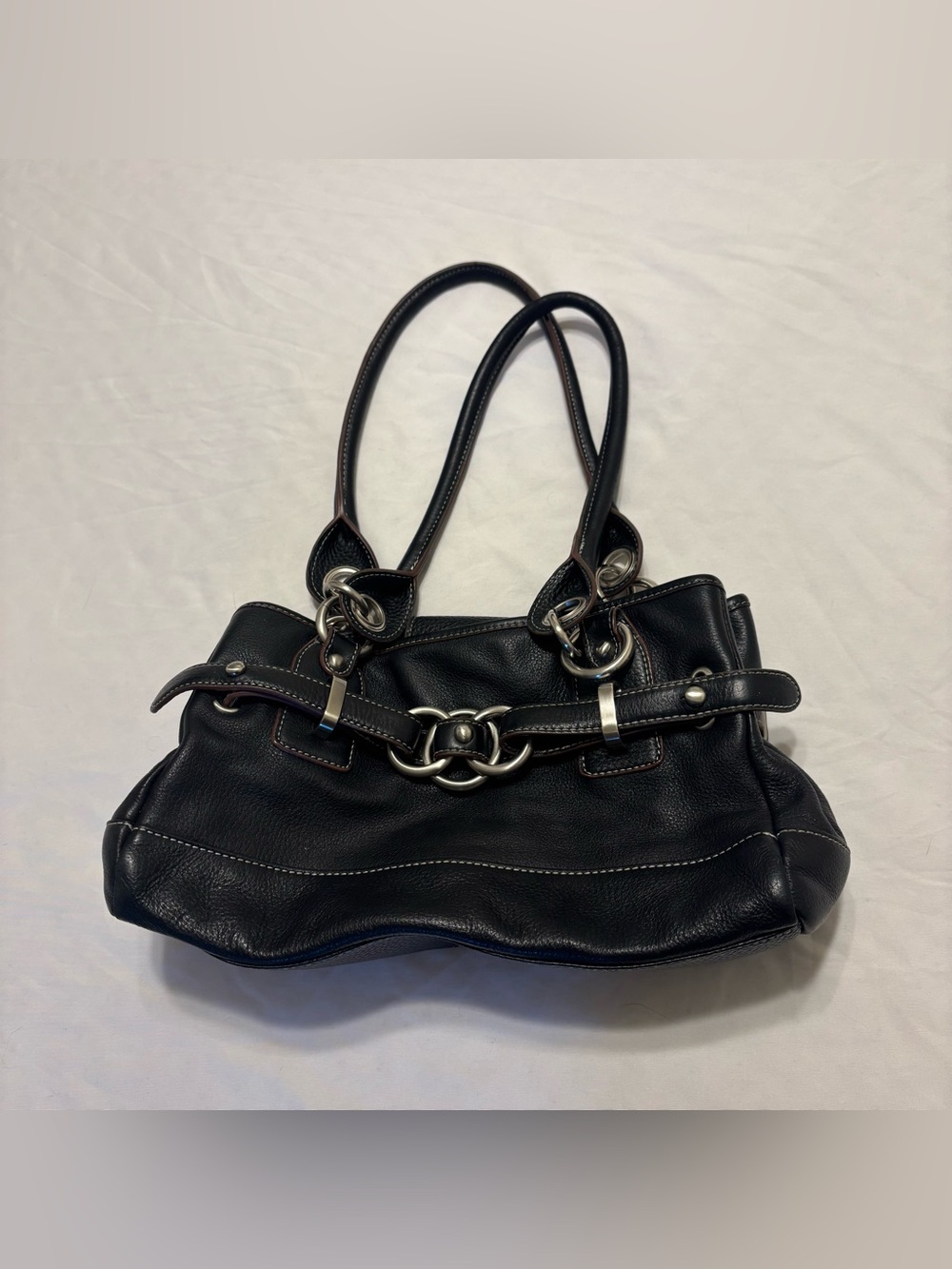 Vintage Wilson’s Black Leather Shoulder Bag with Silver Hardware 90s Y2K